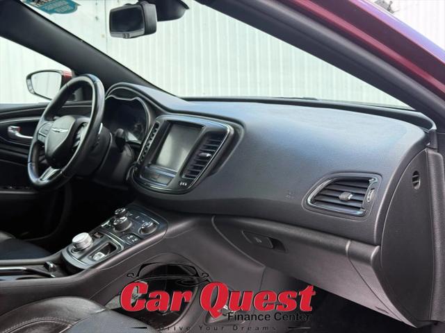2016 Chrysler 200 S