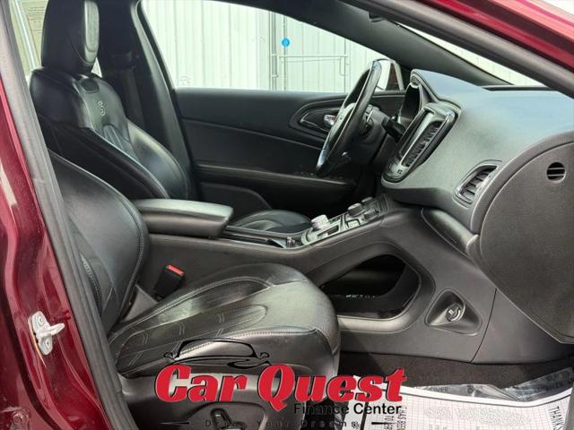 2016 Chrysler 200 S