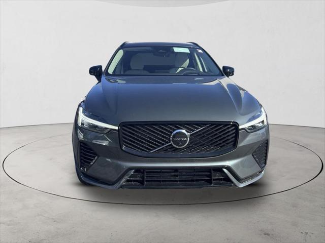 2026 Volvo XC60 Plug-In Hybrid Ultra, T8 AWD Electric/Gasoline, Dark