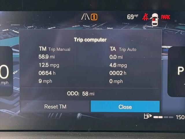 2026 Volvo XC40 Core, B5 AWD Gas (mild hybrid), Dark