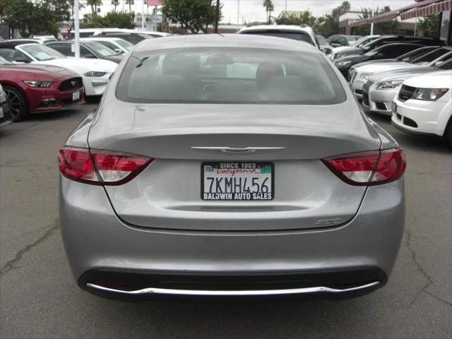 2015 Chrysler 200 Limited
