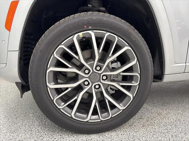2025 Jeep Grand Cherokee L Summit Reserve 4x4