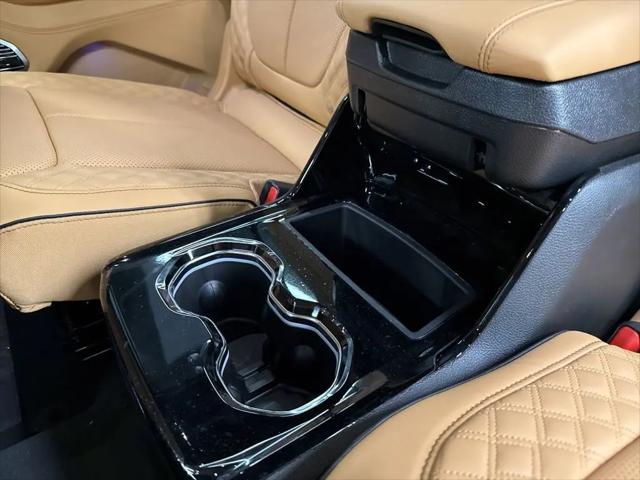 2025 Jeep Grand Cherokee L Summit Reserve 4x4