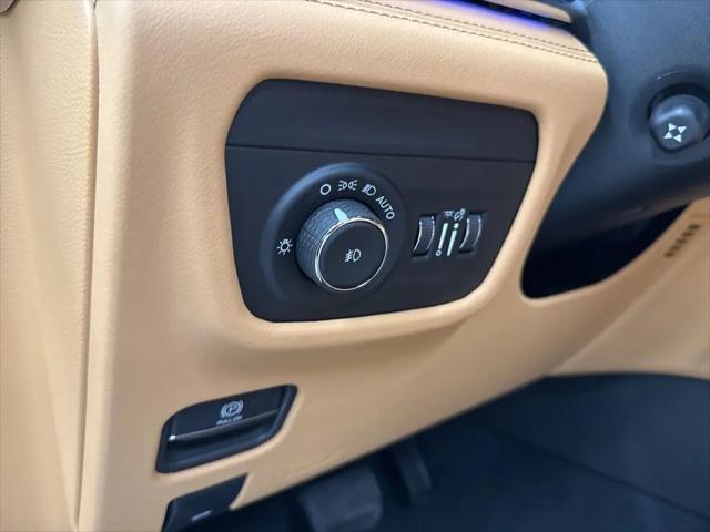 2025 Jeep Grand Cherokee L Summit Reserve 4x4