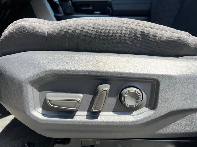 2026 Toyota Tundra SR5 CrewMax 5.5' Bed