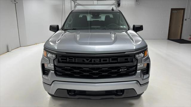 2023 Chevrolet Silverado 1500 4WD Crew Cab Short Bed Custom