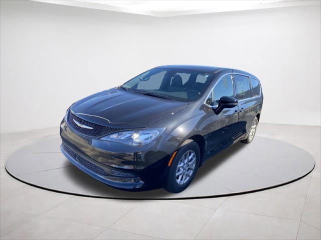 2026 Chrysler Voyager VOYAGER LX