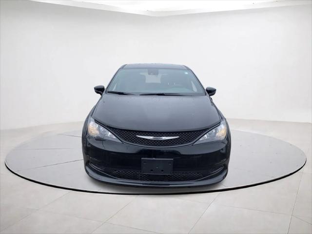 2026 Chrysler Voyager VOYAGER LX