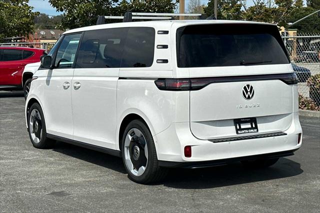 2025 Volkswagen ID. Buzz Pro S 4D Passenger Van