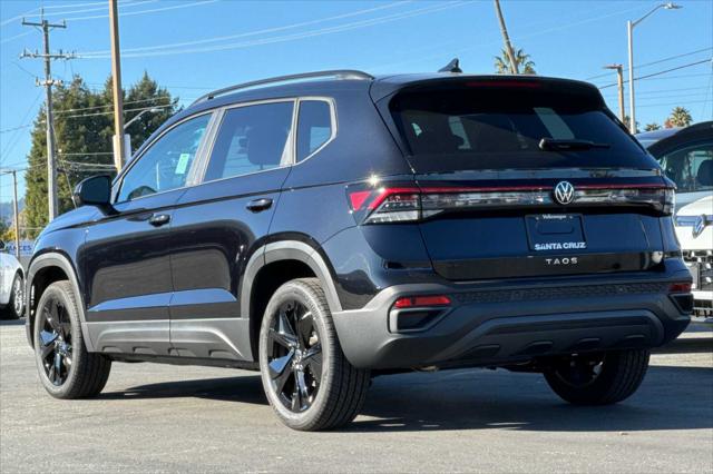 2026 Volkswagen Taos SE Black