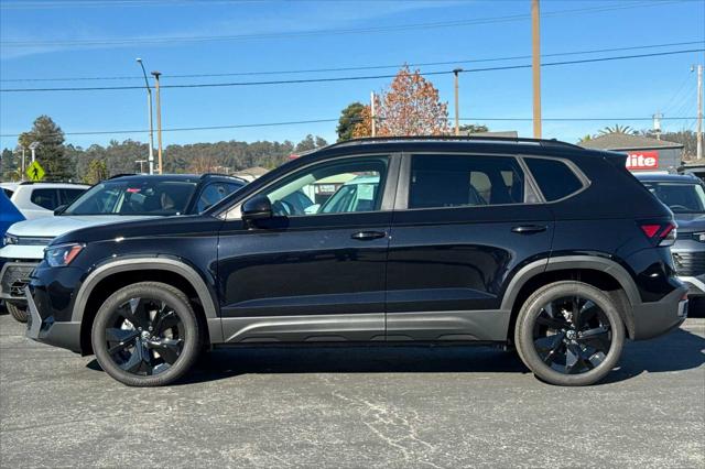 2026 Volkswagen Taos SE Black