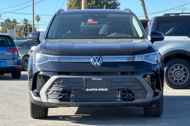 2026 Volkswagen Taos SE Black
