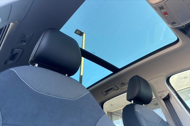 2026 Volkswagen Taos SE Black
