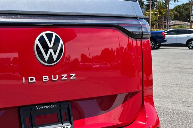 2025 Volkswagen ID. Buzz Pro S Plus