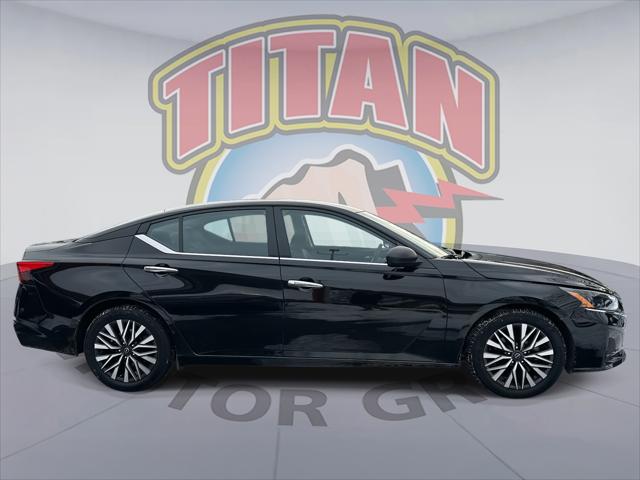 2024 Nissan Altima SV FWD [1]