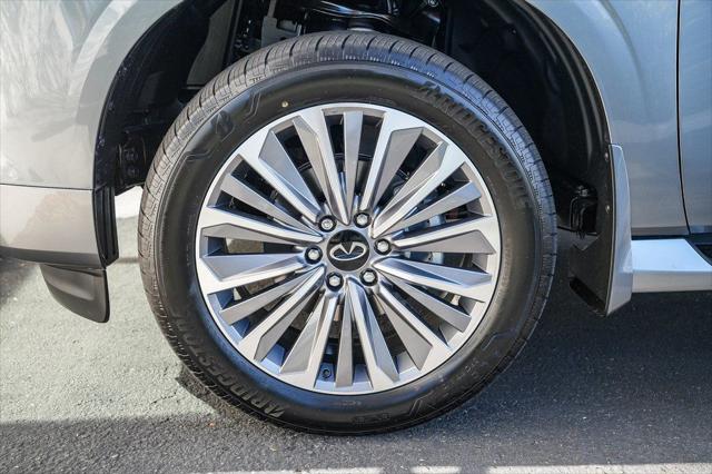 2026 INFINITI QX80 LUXE