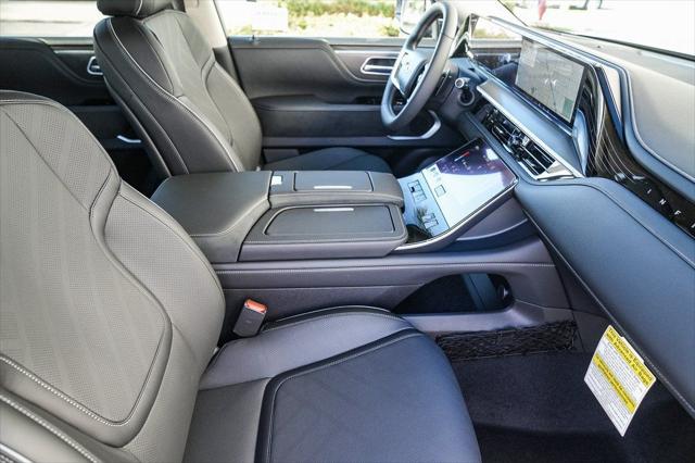 2026 INFINITI QX80 LUXE