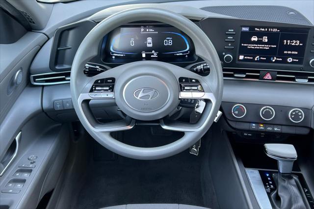 2024 Hyundai Elantra SE
