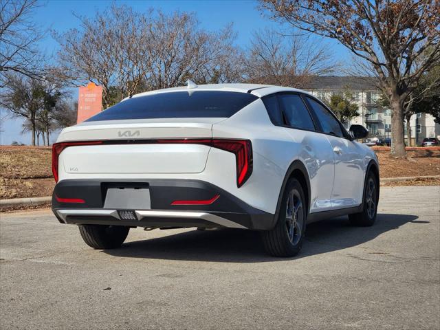 2026 Kia K4 LXS