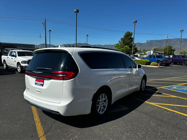 2022 Chrysler Pacifica Touring L