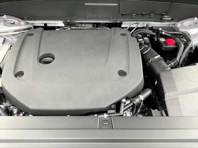 2026 Volvo XC90 Plus, B6 AWD Gas (mild hybrid), Gasoline, Bright, 7 Seats