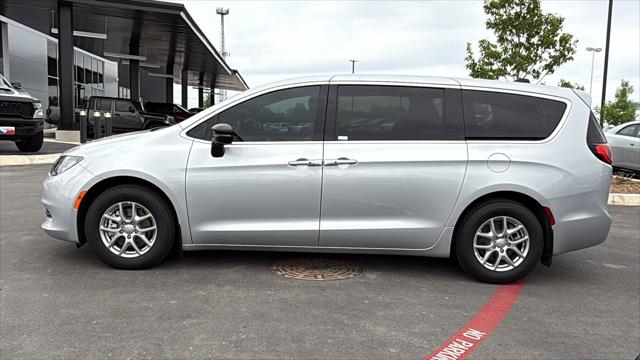 2026 Chrysler Voyager VOYAGER LX
