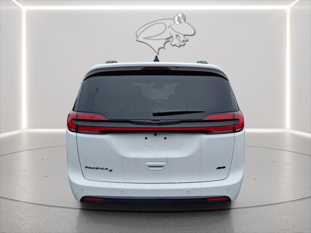 2026 Chrysler Pacifica PACIFICA SELECT AWD
