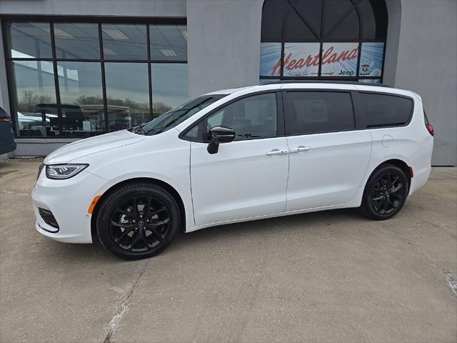2026 Chrysler Pacifica PACIFICA SELECT