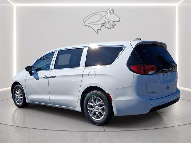 2026 Chrysler Voyager VOYAGER LX