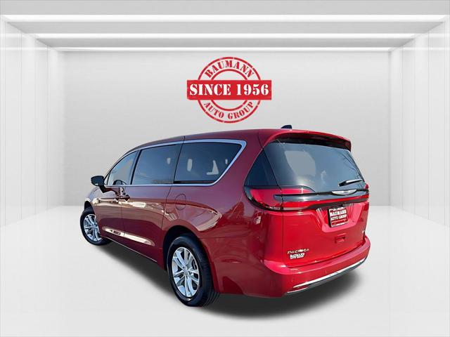 2026 Chrysler Pacifica PACIFICA SELECT AWD