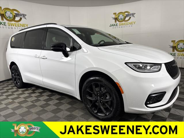 2026 Chrysler Pacifica PACIFICA SELECT AWD