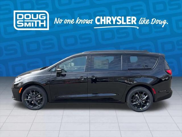 2026 Chrysler Pacifica PACIFICA LIMITED AWD