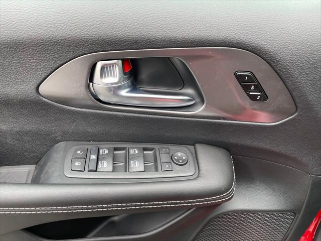 2026 Chrysler Pacifica Select AWD