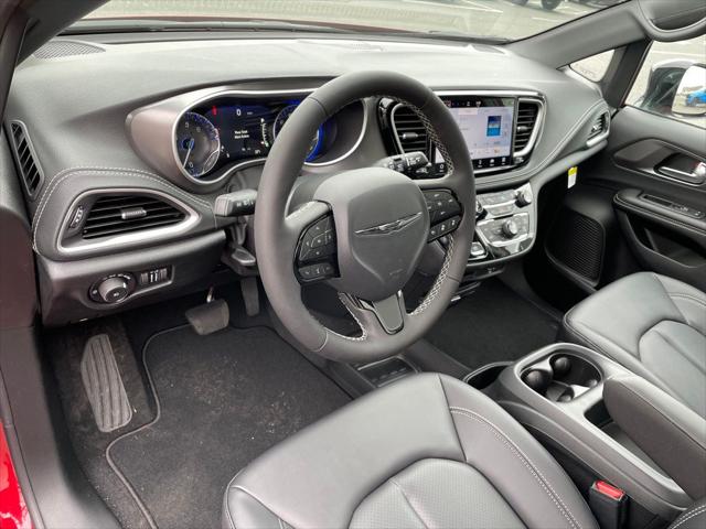 2026 Chrysler Pacifica Select AWD