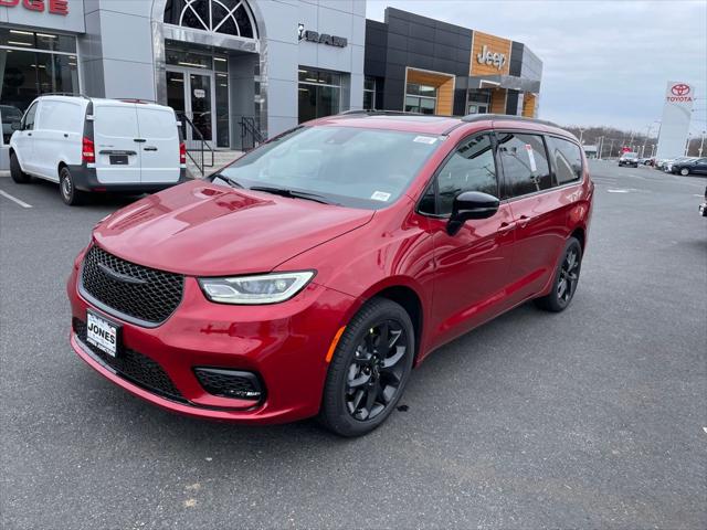 2026 Chrysler Pacifica PACIFICA SELECT AWD