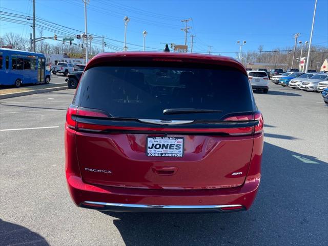 2026 Chrysler Pacifica Select AWD