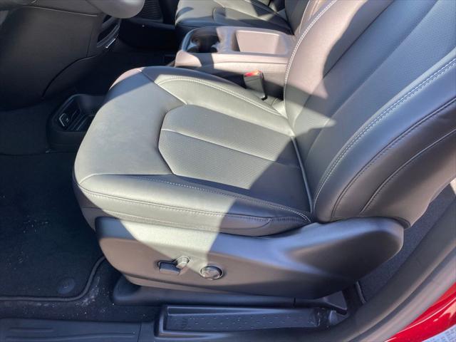 2026 Chrysler Pacifica Select AWD