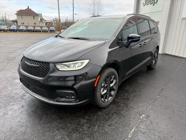 2026 Chrysler Pacifica PACIFICA SELECT AWD