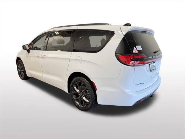 2026 Chrysler Pacifica PACIFICA LIMITED AWD