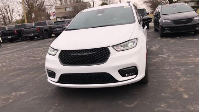 2026 Chrysler Pacifica PACIFICA SELECT AWD