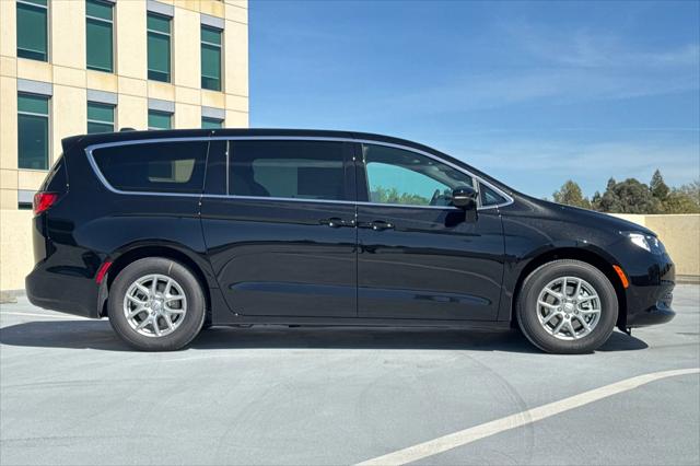 2026 Chrysler Voyager VOYAGER LX