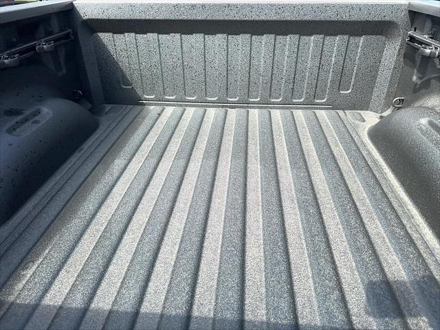 2026 Ram 1500 Express Crew Cab 4x4 57 Box
