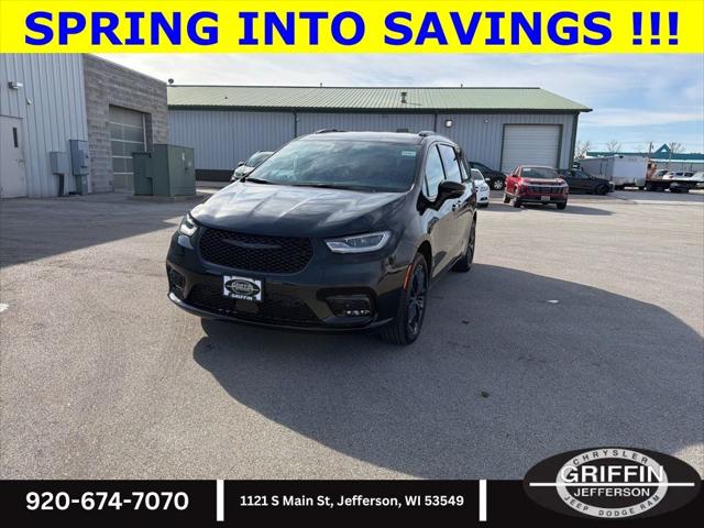 2026 Chrysler Pacifica PACIFICA SELECT AWD