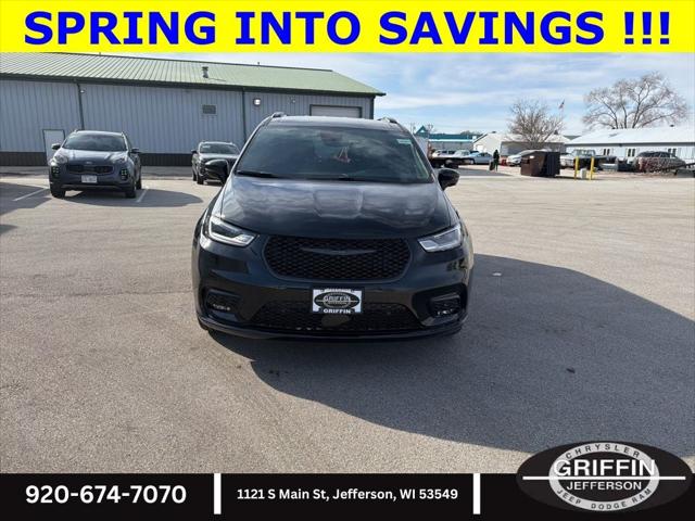 2026 Chrysler Pacifica PACIFICA SELECT AWD