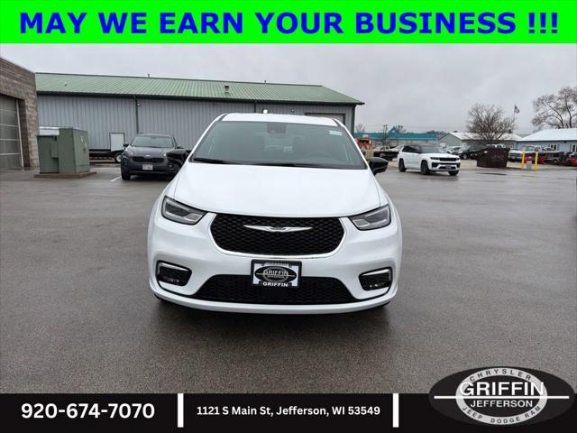 2026 Chrysler Pacifica PACIFICA SELECT AWD