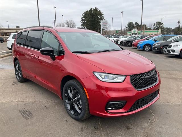 2026 Chrysler Pacifica PACIFICA SELECT AWD