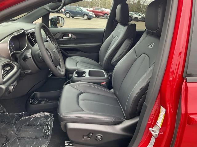 2026 Chrysler Pacifica PACIFICA SELECT AWD