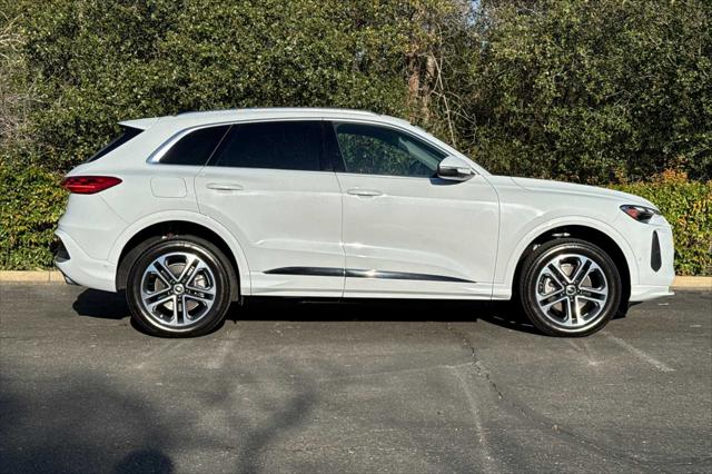 2025 Audi Q5 Premium TFSI quattro S tronic