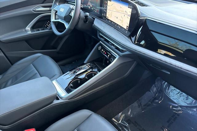 2025 Audi Q5 Premium TFSI quattro S tronic