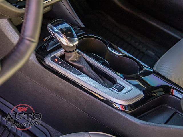 2025 Buick NV Avenir FWD